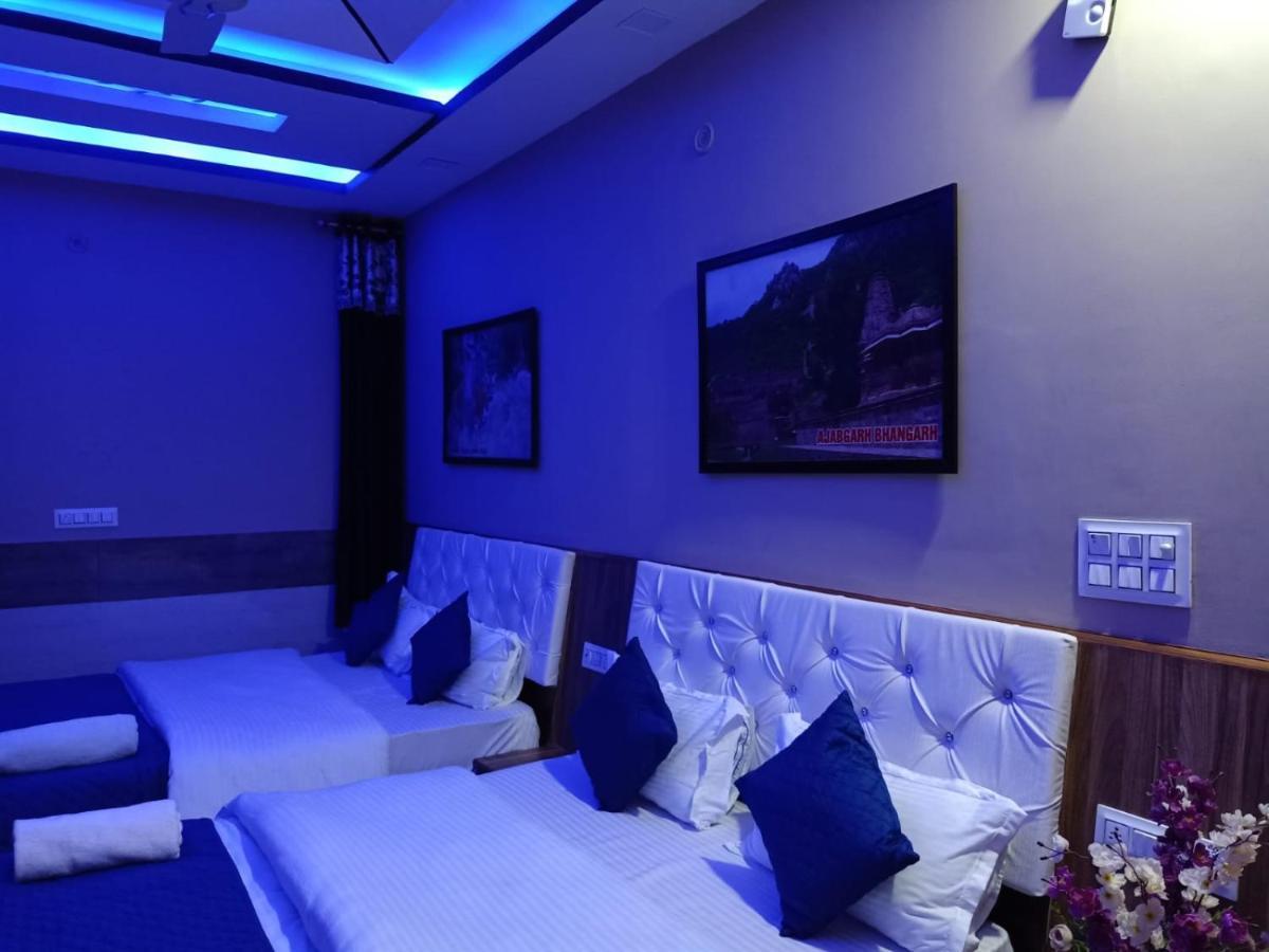 มาน โฮเต็ล แอนด์ เรสเทอรองต์ Hotel อัลวาร์ ภายนอก รูปภาพ